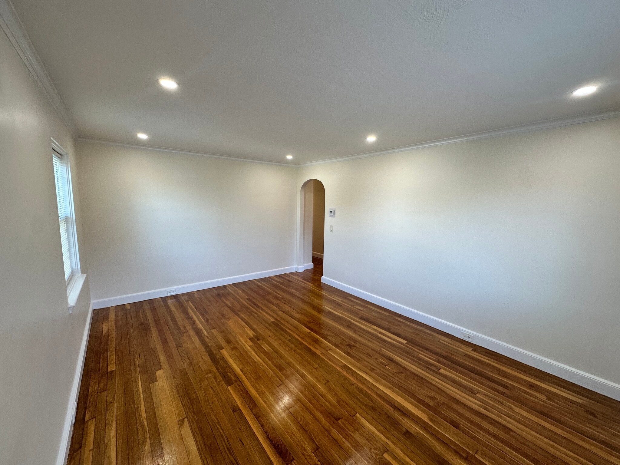 Building Photo - 186 Summit Ave