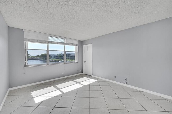 Building Photo - 777 S Federal Hwy