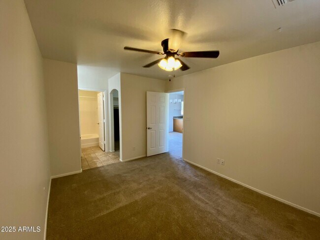 Building Photo - 13636 N Saguaro Blvd