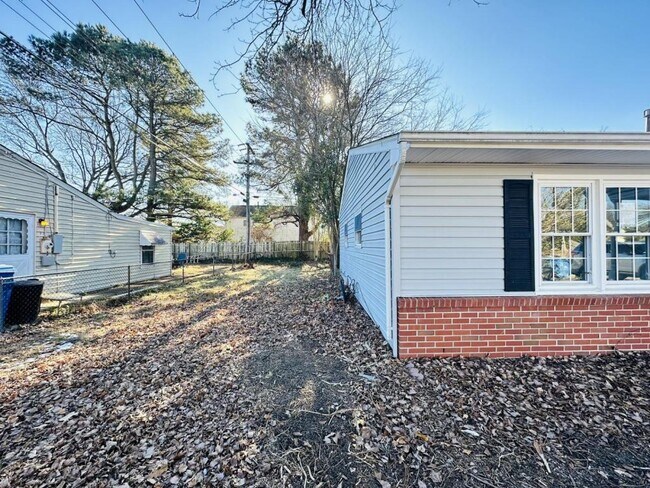 Building Photo - 4605 Patriot Ln