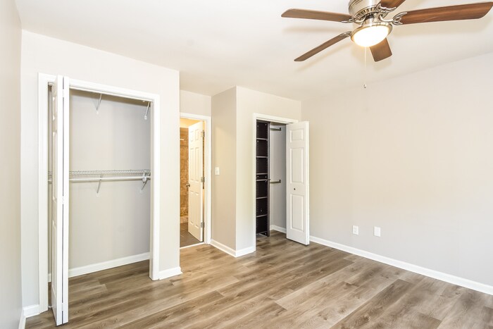 Building Photo - 607 Caliber Ct