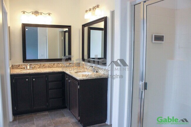 Building Photo - 24210 Amaryllis Ct