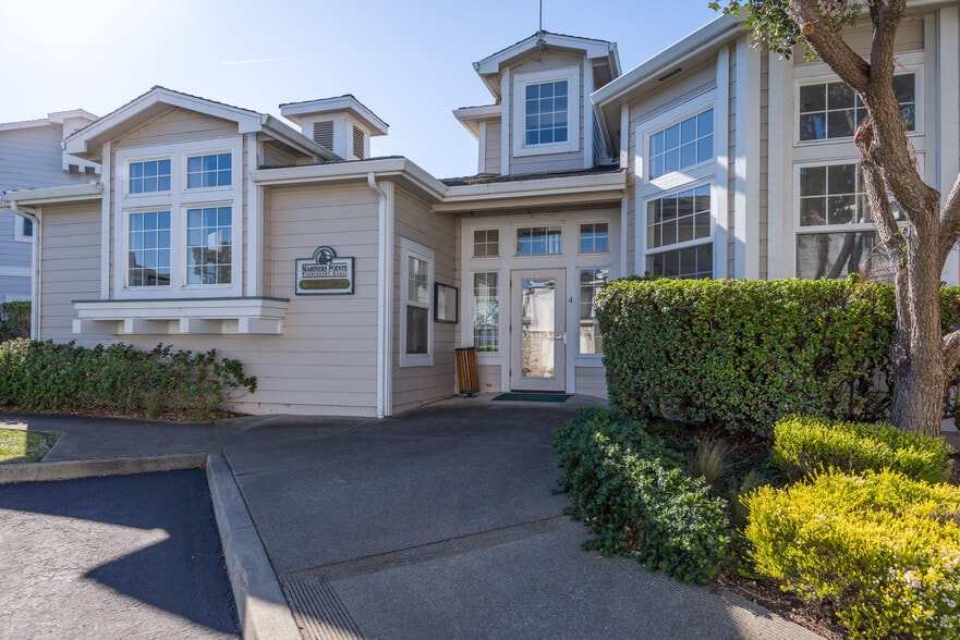 Clubhouse - 129 Outlook Cir
