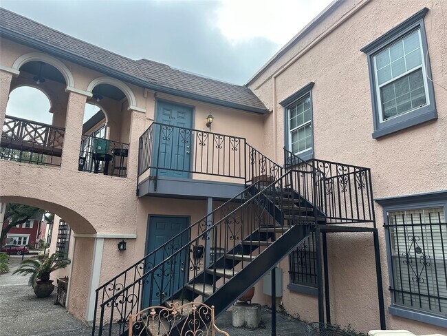 Primary Photo - 5238 Arboles Dr