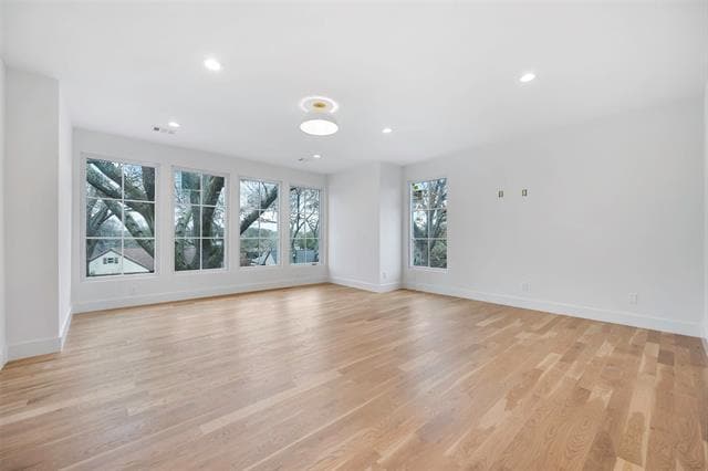 Building Photo - 2212 Ridge Crest Dr