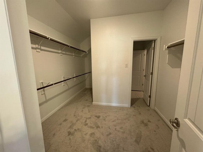 Building Photo - 324 Old Trinity Way