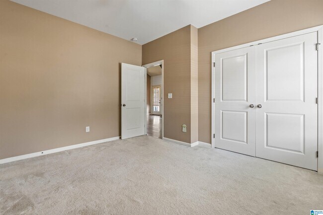 Building Photo - 992 Meriweather Dr