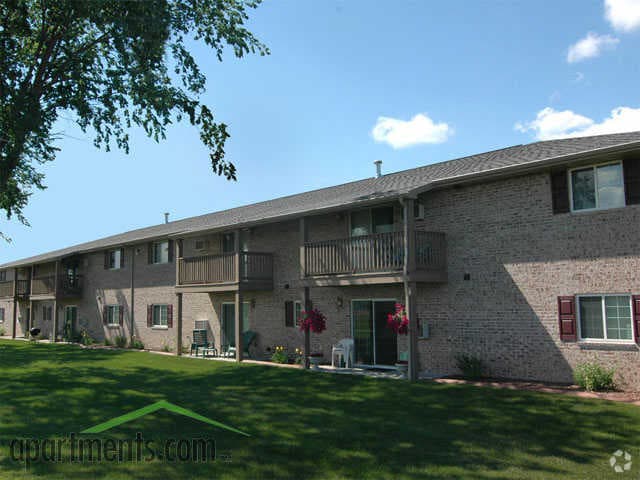 Building - Layden Drive Estates Apartments