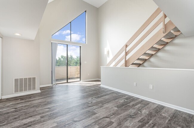 Building Photo - 1003 Cherrington Dr