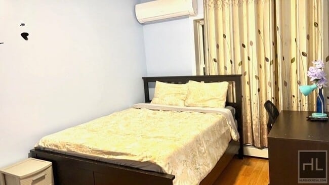 Building Photo - Modern 2 bedroom apartment in Maspeth