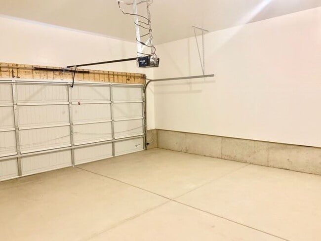 Building Photo - 3 Bed, 2.5 Bath Townhome in West Greeley. ...