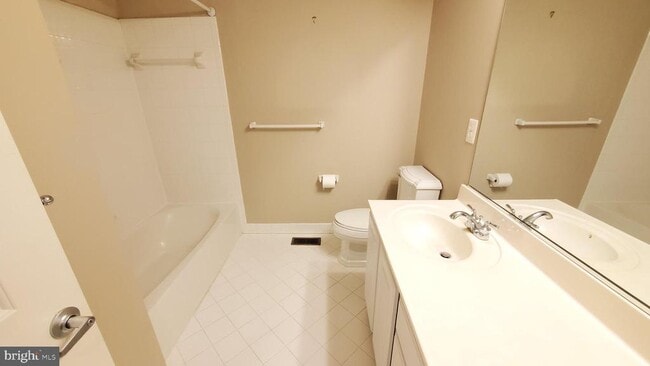 Building Photo - 631 Hurdle Mill Pl