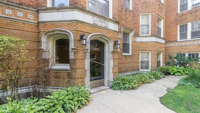 Building Photo - 607 Washington Blvd