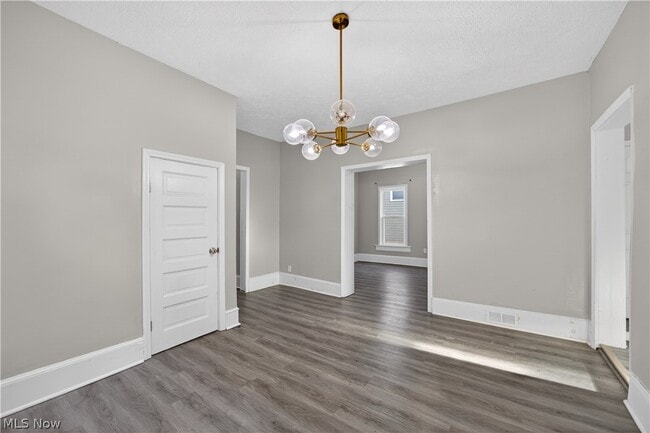 Building Photo - 1566 Winchester Ave