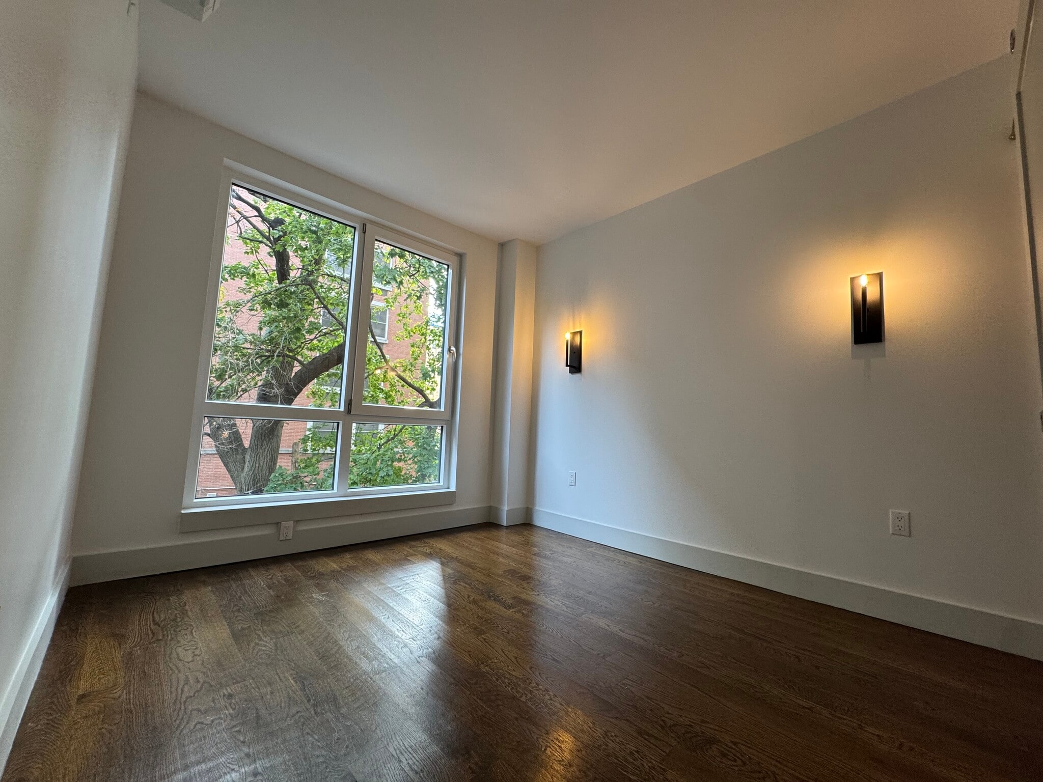 Building Photo - 150 Lenox Rd