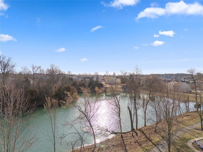 Building Photo - 467 Parkgate Dr