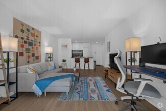 Building Photo - 70 W 37th St