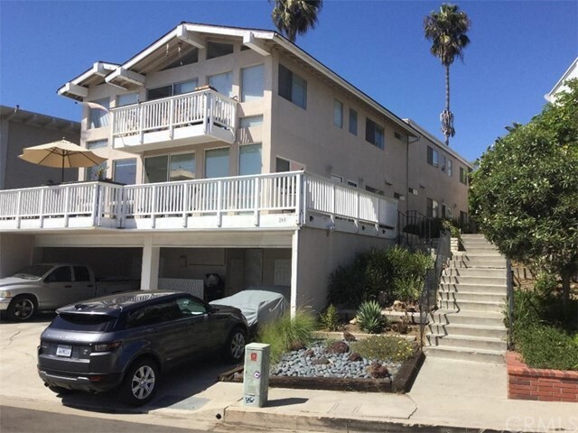 Building Photo - 244 Avenida Lobeiro