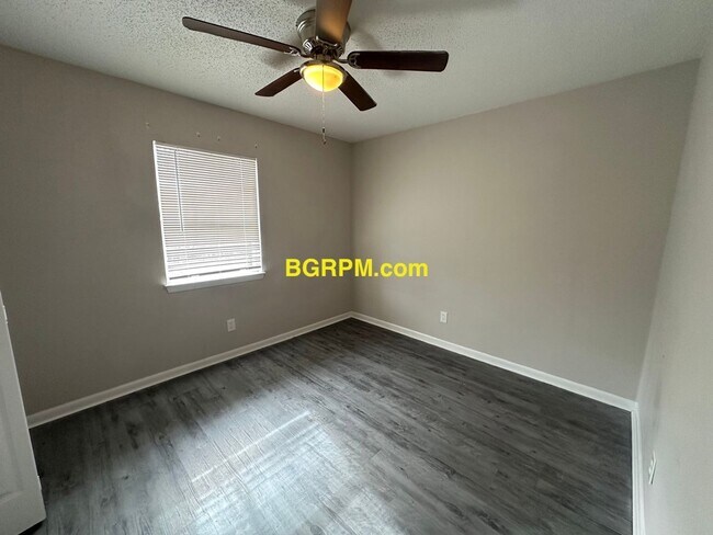 Building Photo - 3 BD 1 BA House for rent Jacksonville AR!