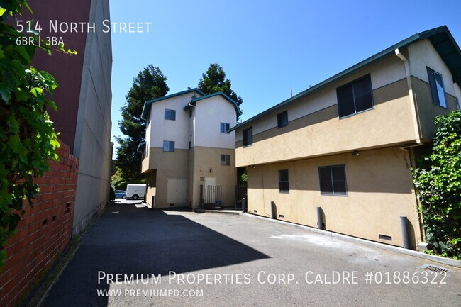 Building Photo - 514 North St