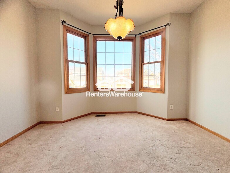 Building Photo - 6874 Dakota Dr