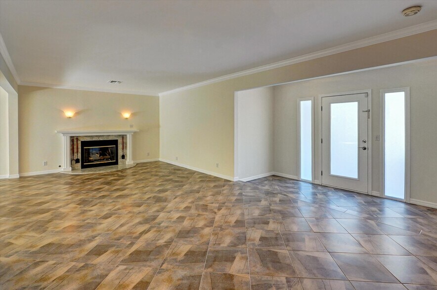 Building Photo - 17068 Celtic St