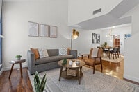 Building Photo - 708 S 1st St