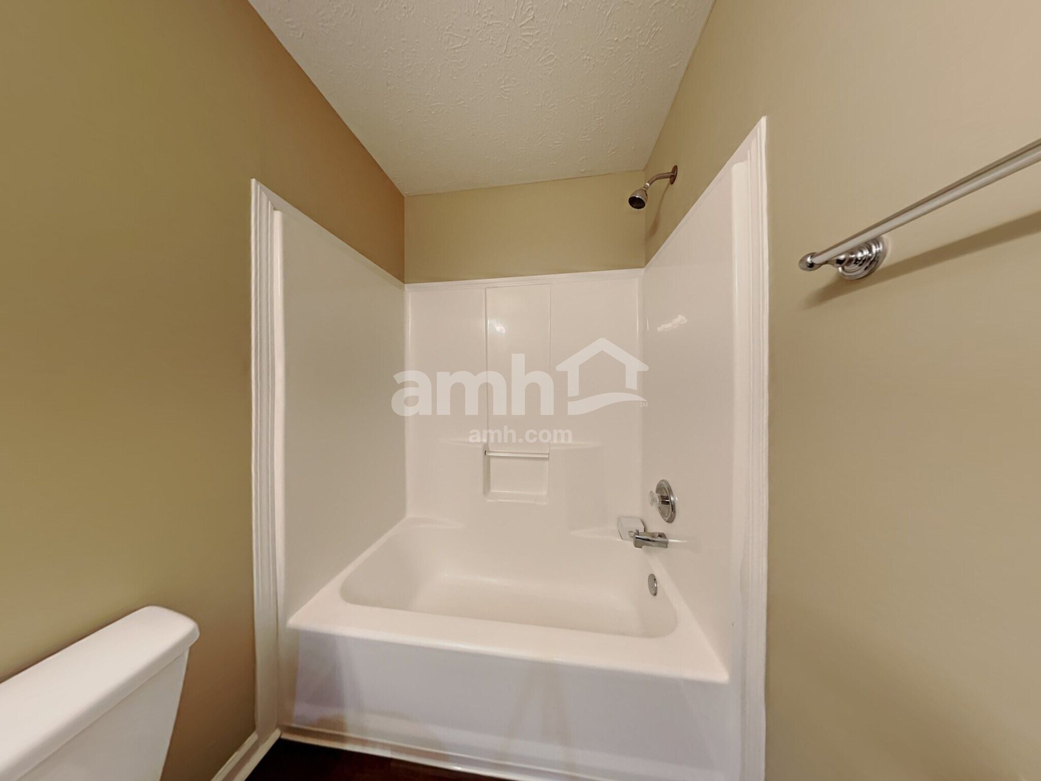 Building Photo - 5825 Columbia Cir