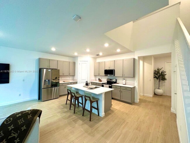 Building Photo - 9045 Zevon Ct