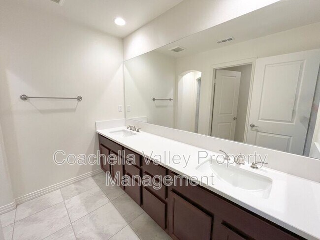 Building Photo - 80088 Ironbark Way