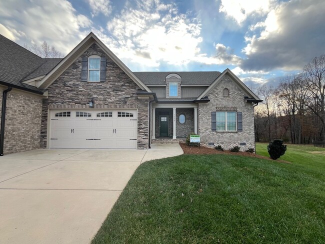 Primary Photo - Summerfield NC Luxury Townhome for Lease