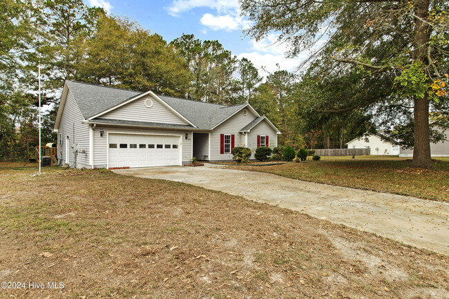 Building Photo - 206 Chokecherry S