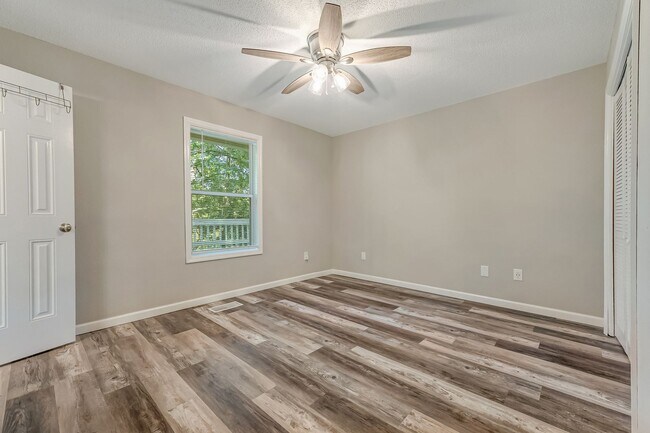 Building Photo - Charming 2-Bedroom, 2-Bath Home in the Hea...