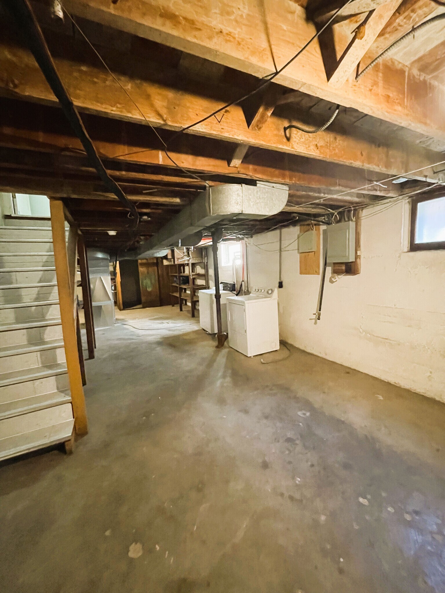 Building Photo - 4938 Fyler Ave