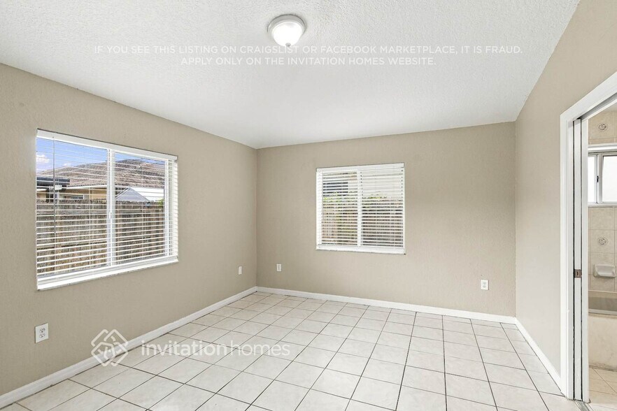 Building Photo - 9775 NW 126th Terrace