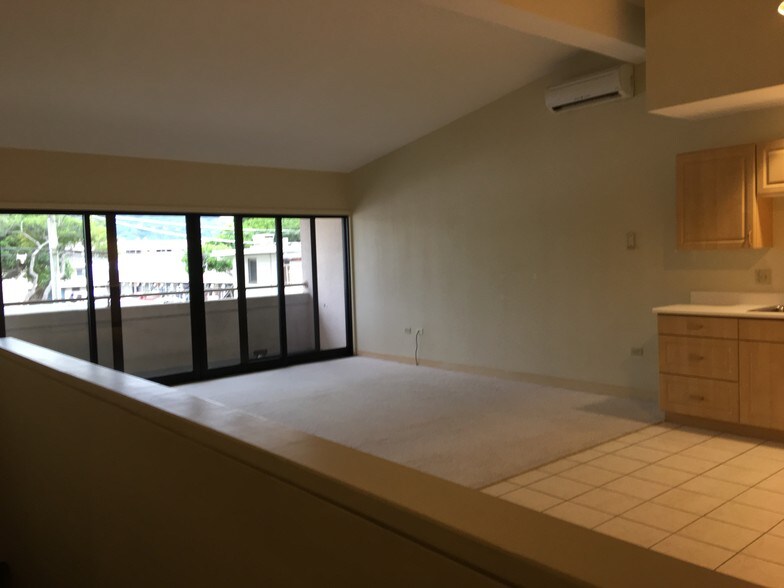 Building Photo - 28 Kainehe St