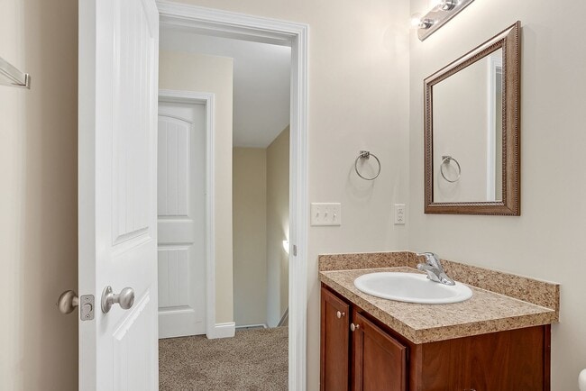 Building Photo - 190 Canyon Oak Loop