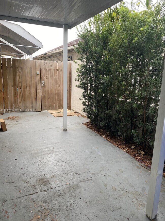 Building Photo - 2481 SW 11th St