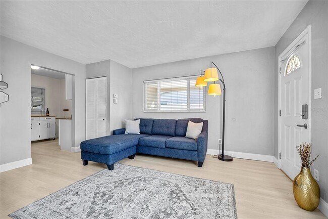 Building Photo - 1513 56th Ave N