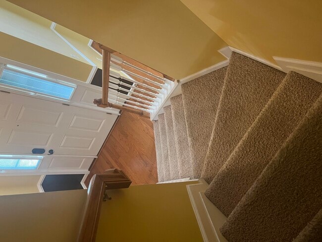 Building Photo - 565 Batty Way