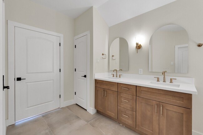 Building Photo - 23135 Tranquil Spring Ln