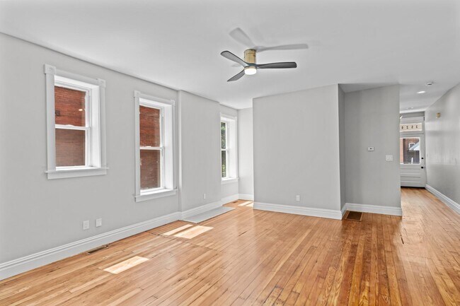 Building Photo - 3518 Iowa Ave