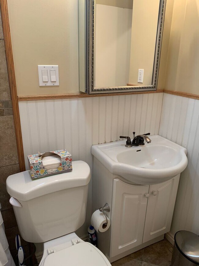 Building Photo - Gorgeous Home in Bountiful!