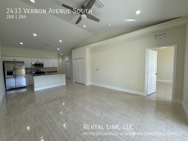 Building Photo - 2433 Vernon Ave S
