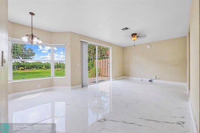 Building Photo - 3808 Miramontes Cir