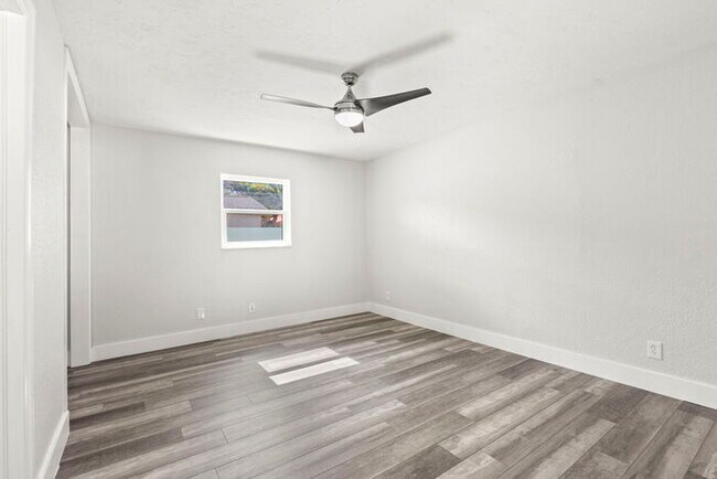 Building Photo - Home For Rent in Fortuna Park WITH A POOL!