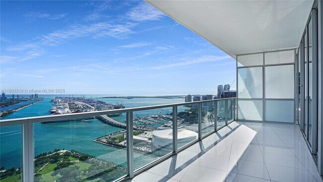 Building Photo - 1100 Biscayne Blvd