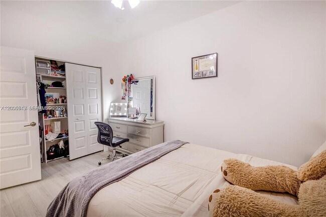 Building Photo - Northwest 103rd Place, Doral, FL 33178 - 4 BR 3 BA townhouse