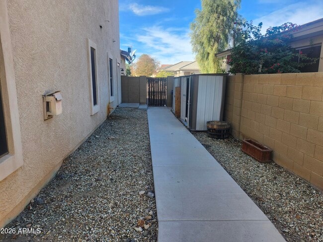 Building Photo - 5705 Castano Dr