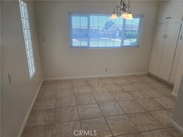 Building Photo - 5769 E Oakbrook St